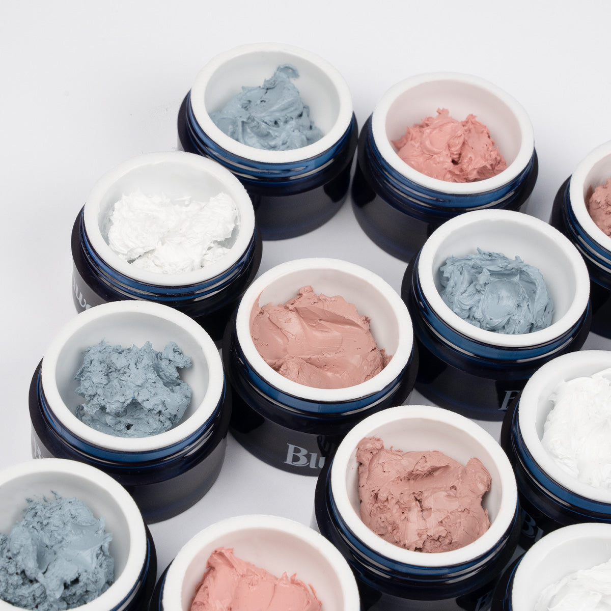 vários potes do kit ombré, com cores diversas do kit