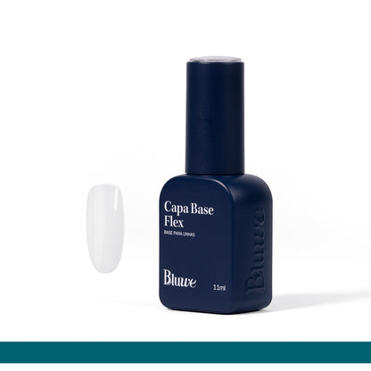 capa base flex, cor super clear, em vidro de esmalte. ao lado do vidro, há uma demonstração do produto